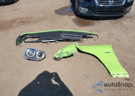 2015 Dodge Challenger R/T Plus z USA, uszkodzony, nr VIN 2C3CDZBT3FH839887